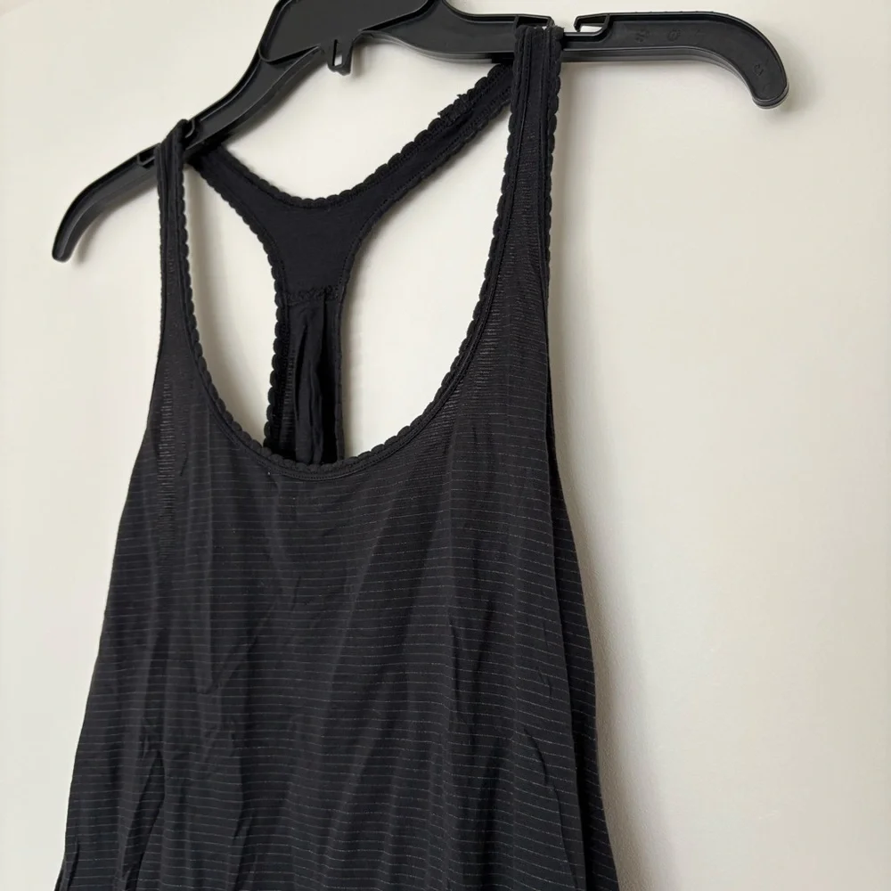 Lululemon scallop edge running tank top